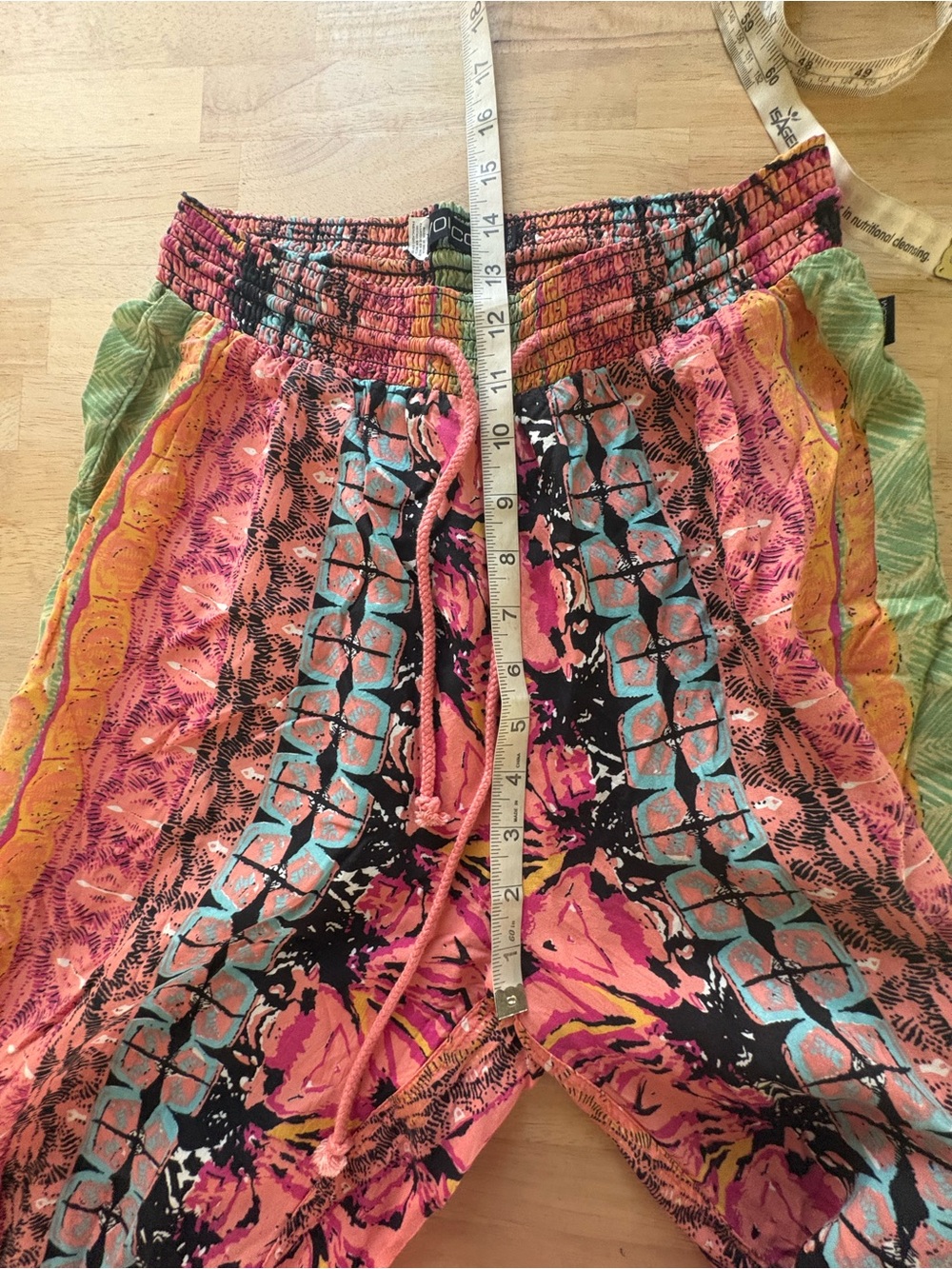 Volcom pants - Picture 6 of 7